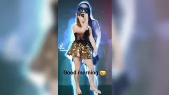 Good Morning Happy Dance ♥️♥️ Halloween edition #shortsvideo #tiktok #egirl #trending #ootd #2