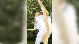 garden dances #onlyfans #ballerina #flexible #4