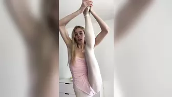 soooo goood #onlyfans #ballerina #flexible #2