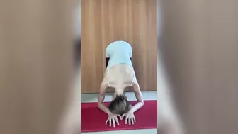 headstand queen #onlyfans #ballerina #flexible #2