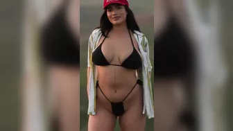 Sexy Bikini Model Gianna Renella #2