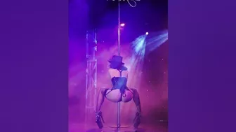 POLESQUE VOYAGE PARTY - Julia Batory (England) #shorts