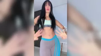 #tiktok #bigbank #bigbanktiktok #growyourchannel #viral #instagram #slowed #yoga #live #skirt №2 #2