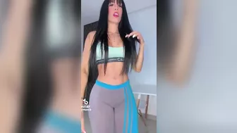 #tiktok #bigbank #bigbanktiktok #growyourchannel #viral #instagram #slowed #yoga #live #skirt №2 #3