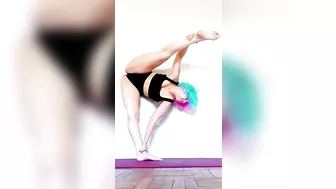 1 #tiktok #bigbank #bigbanktiktok #growyourchannel #viral #instagram #slowed #yoga #live #skirt №2 #3