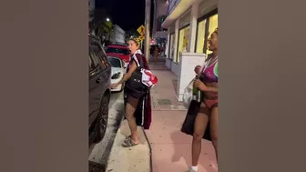 Women's Beach Volleyball Stars On South Beach