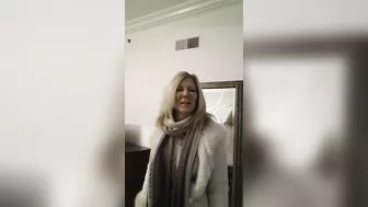 Winter Wonderland Solo Short Sung by Carol #4