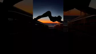 Silhouette Sunset Stretch! #stretching #yogagirl #flexibility