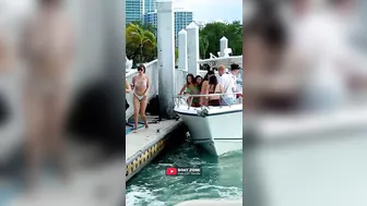 ♥️♥️♥️♥️ Dock Incident ♥️♥️ How many people did you count on that boat? #3